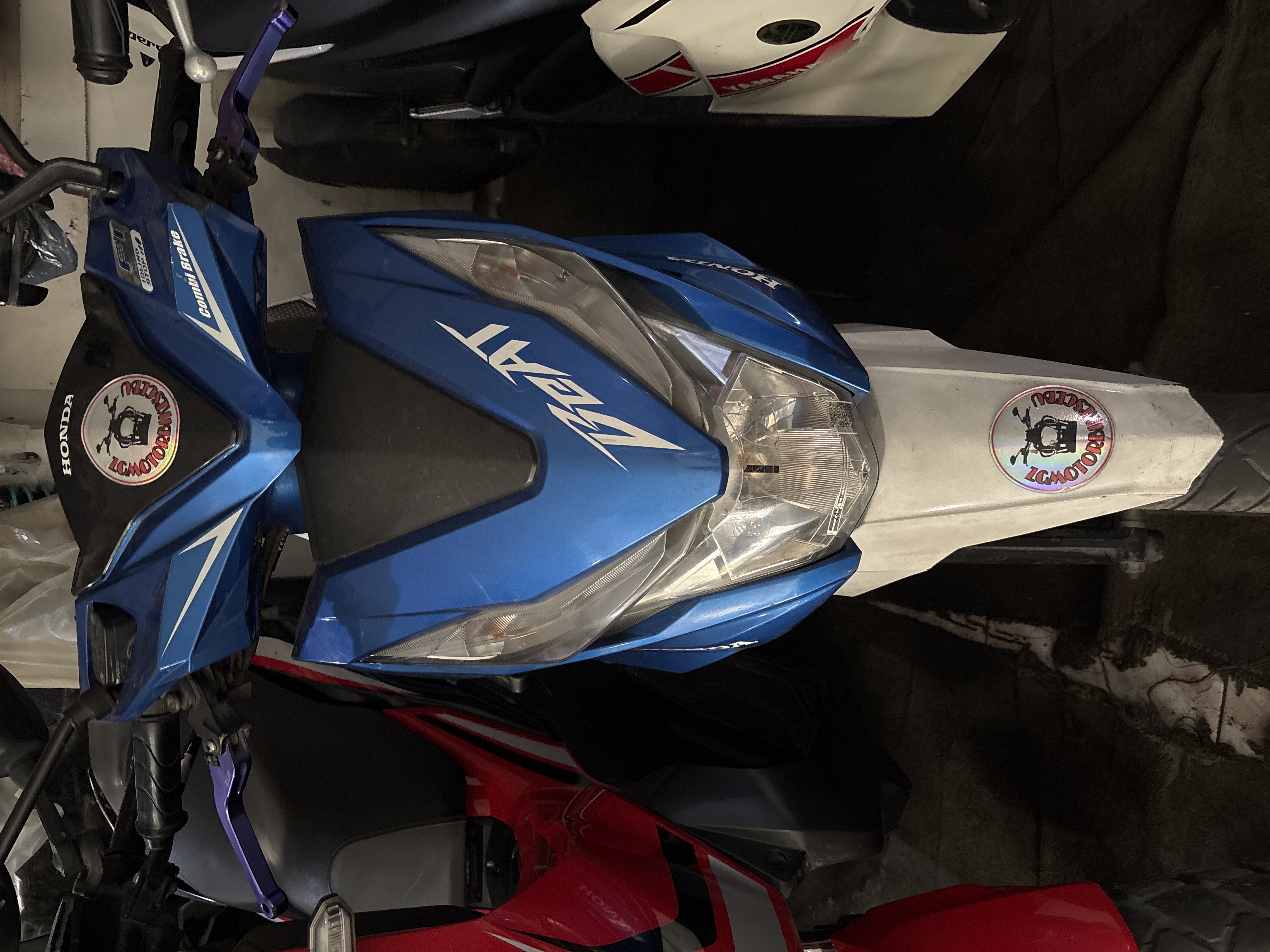 Beat Blue white 110cc